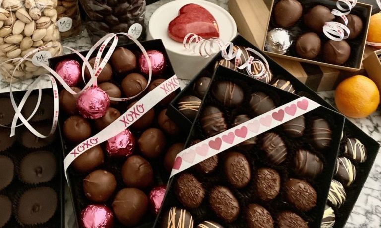 5 Reasons Why People Gift Chocolate on Valentine’s Day